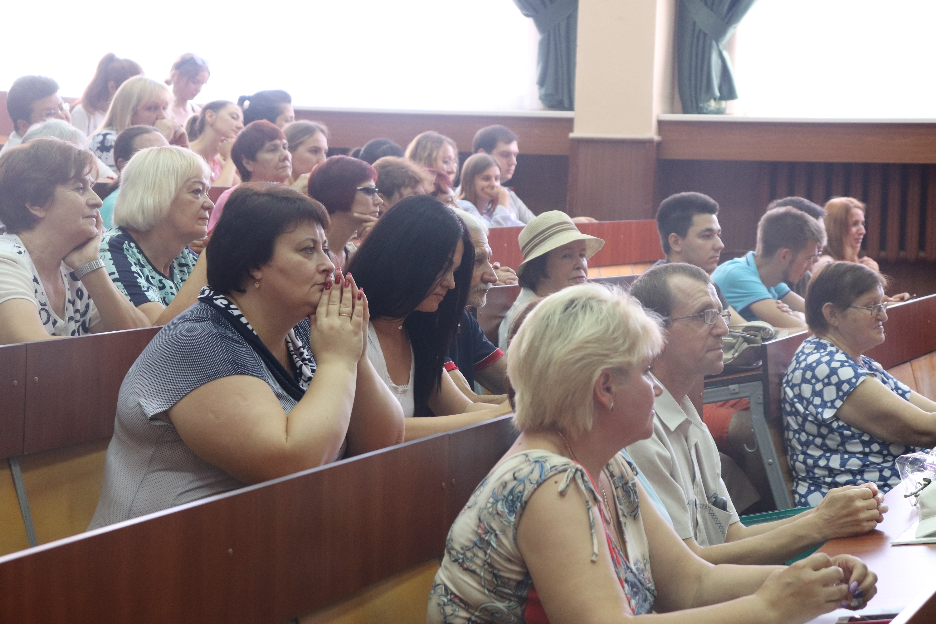 У ХДУ вручили сертифікати слухачам «Університету третього покоління»