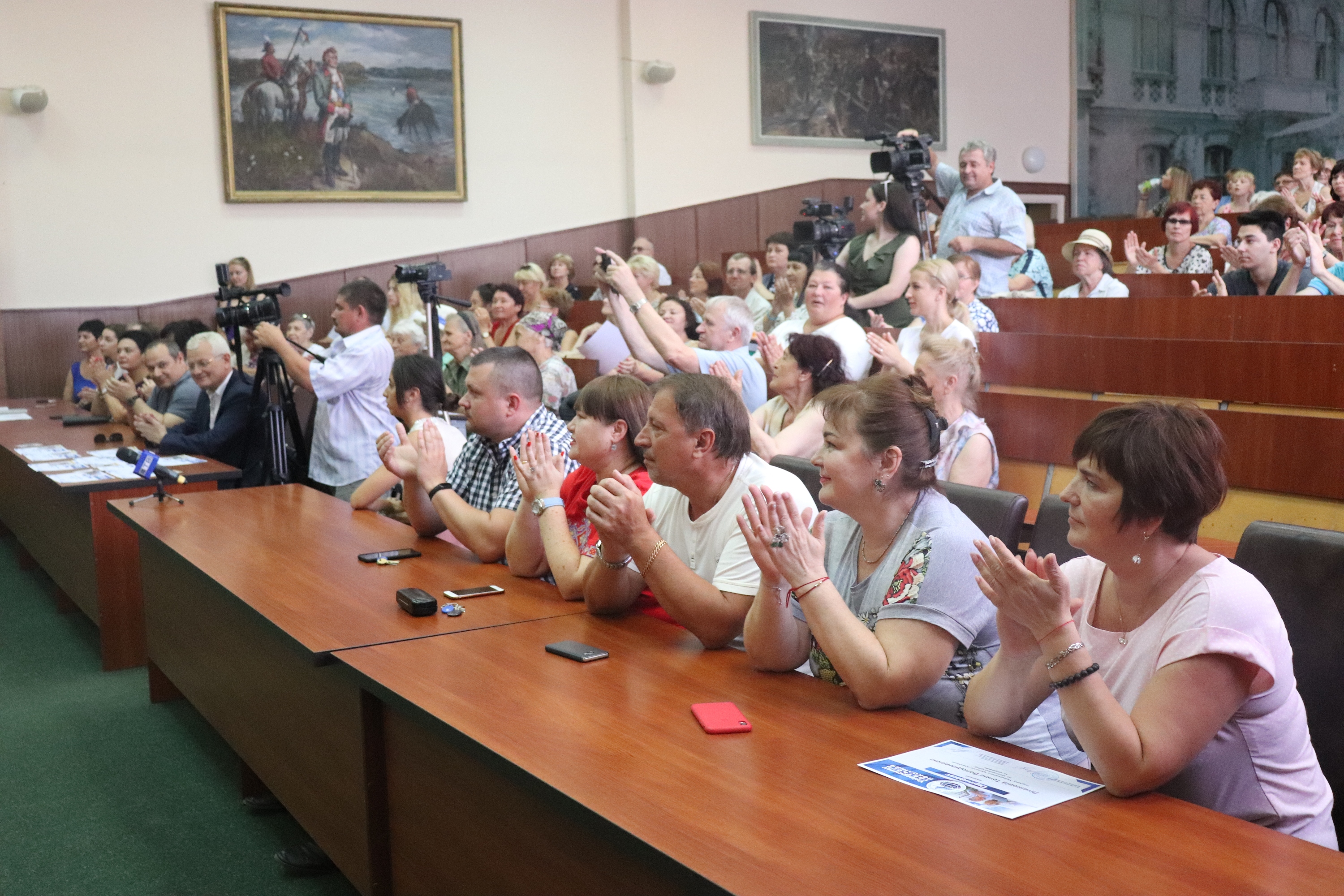У ХДУ вручили сертифікати слухачам «Університету третього покоління»