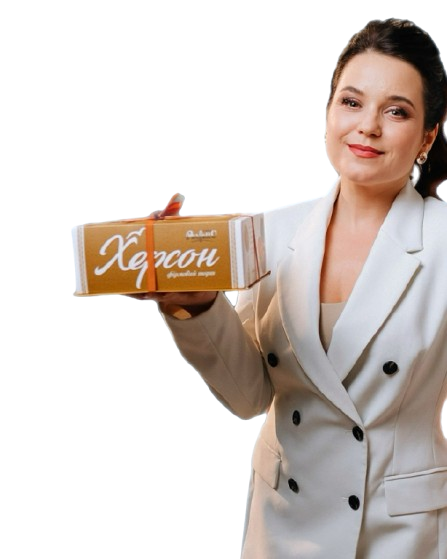 Анна Воскобойник з тортом «Херсон»